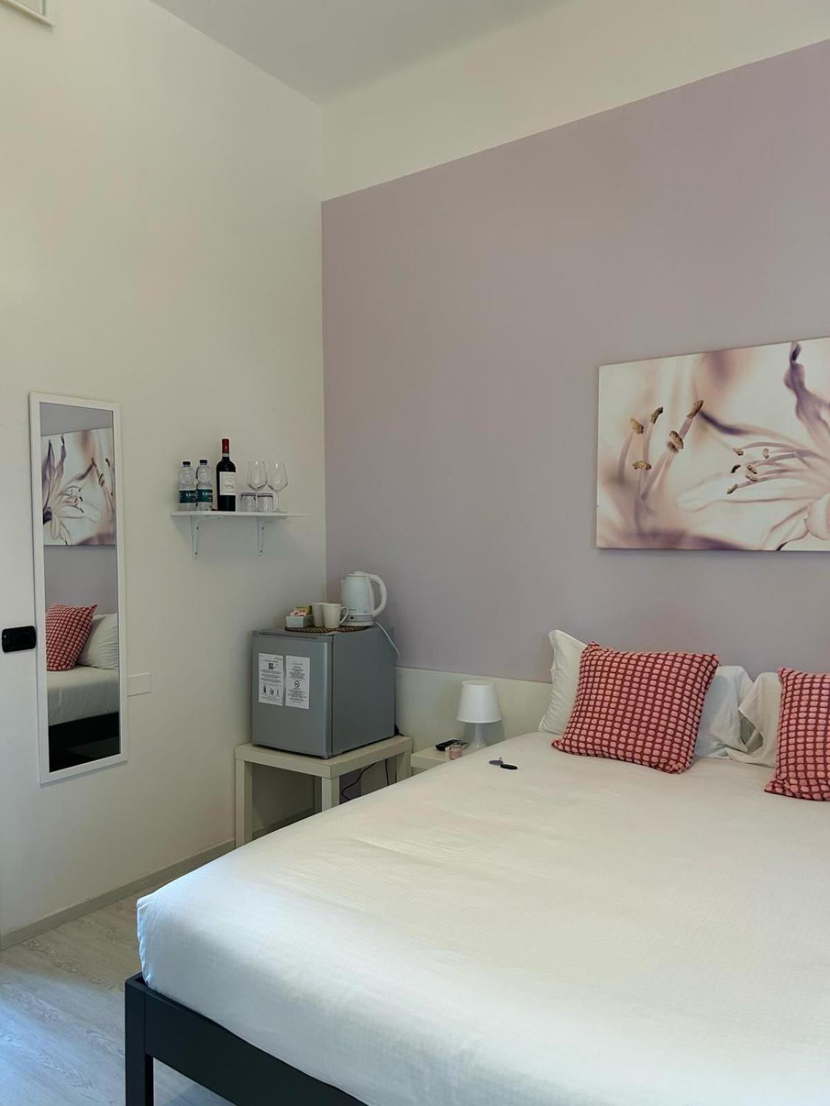 Casa Giulietta Hotel Desenzano del Garda Luaran gambar
