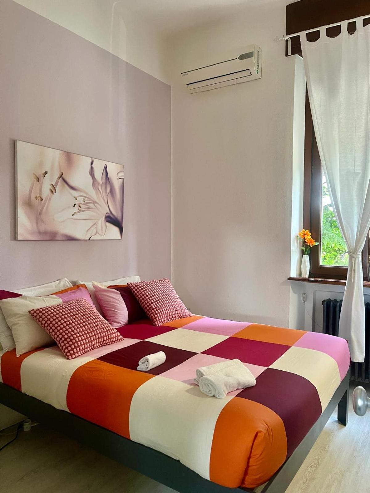 Casa Giulietta Hotel Desenzano del Garda Luaran gambar